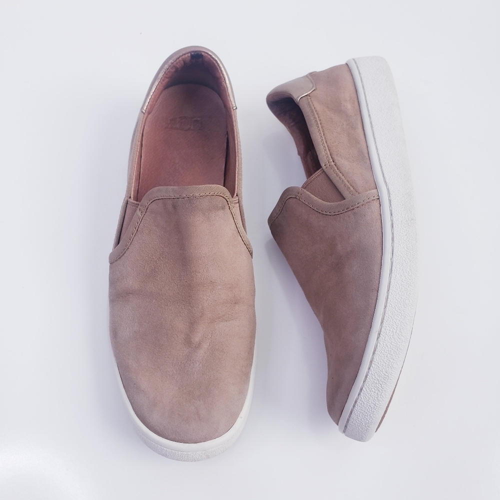 UGG Jass Suede Slide Casual Flats